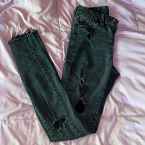AERO ripped skinny jegging